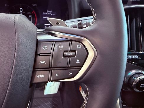 Used 2025 Lexus LX 700h Overtrail w/ Accessory Package (Z1) AWD/4WD image 26