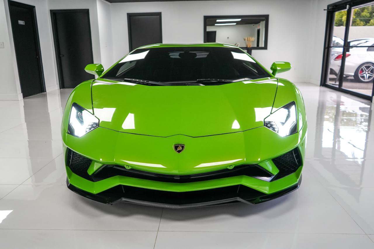 Used 2018 Lamborghini Aventador S AWD/4WD image 10