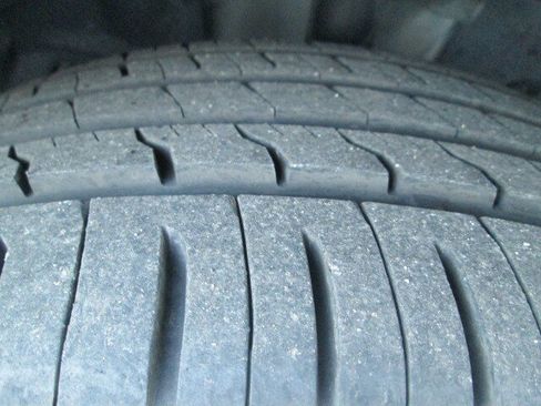 Used 2013 Ford Edge Limited image 9