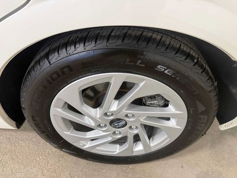 Certified 2024 Subaru Impreza 2.0i AWD/4WD image 9