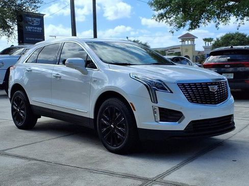 New 2026 Cadillac XT5 Luxury w/ LPO, Red Accent Package image 5