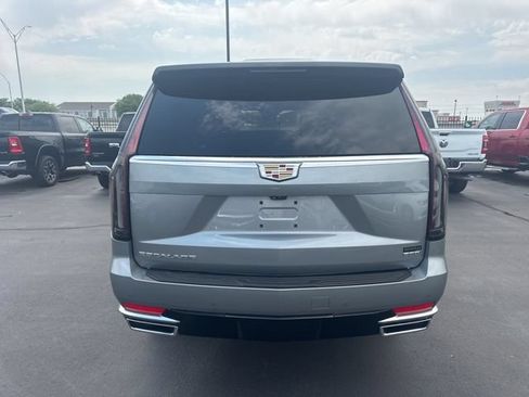 Used 2023 Cadillac Escalade ESV Premium Luxury w/ LPO, Floor Liner Package AWD/4WD image 3