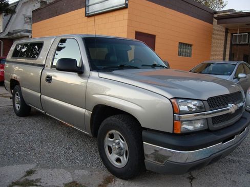 Used 2003 Chevrolet Silverado 1500 W/T image 7