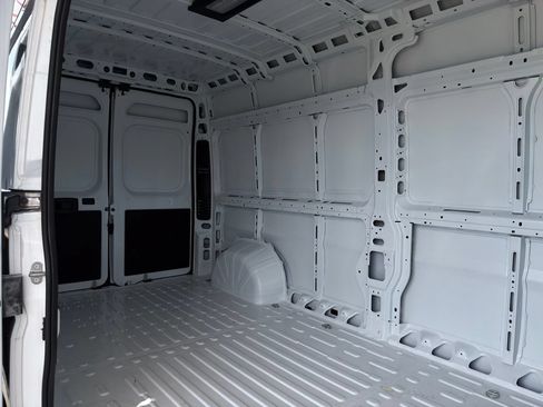 New 2026 RAM ProMaster 2500 w/ Convenience Group FWD image 27