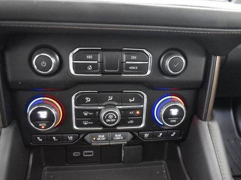 Used 2023 Chevrolet Tahoe High Country w/ Premium Package 2 image 32