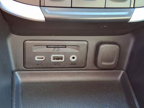 Used 2022 GMC Terrain SLT w/ Infotainment Package II image 28