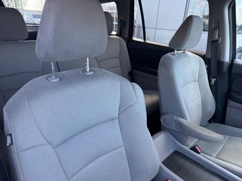 Used 2019 Honda Pilot EX image 16
