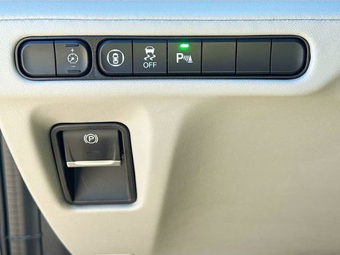 Used 2025 Acura MDX SH-AWD w/ Technology Package image 12