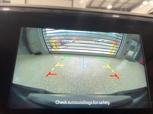 Used 2023 Nissan Frontier SV w/ SV Convenience Package image 10