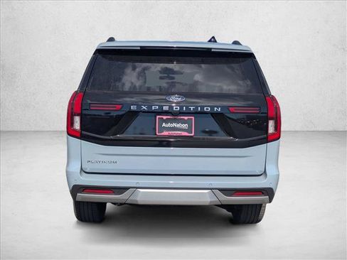 New 2026 Ford Expedition Platinum w/ Driver's Package AWD/4WD image 8