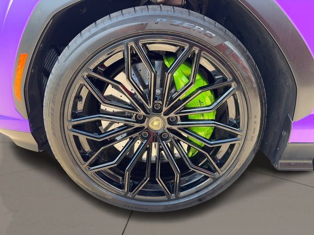 Used 2025 Lamborghini Urus SE AWD/4WD image 8
