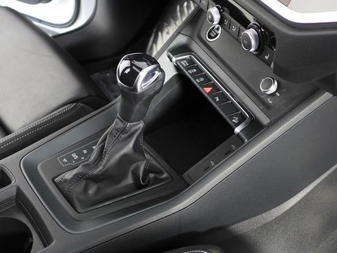 Used 2022 Audi Q3 2.0T Premium w/ Black Optic Sport Package image 15