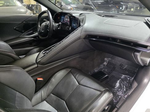 Used 2024 Chevrolet Corvette Stingray Preferred Cpe w/ Z51 Performance Package image 27