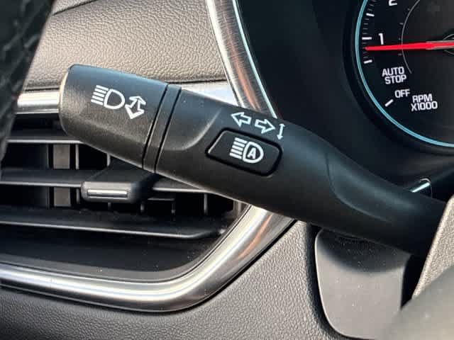 Used 2024 Chevrolet Equinox LT FWD image 27