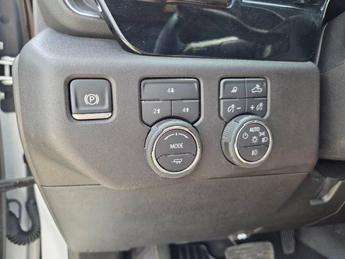 Certified 2025 Chevrolet Silverado 3500 LT w/ Safety Package AWD/4WD image 25