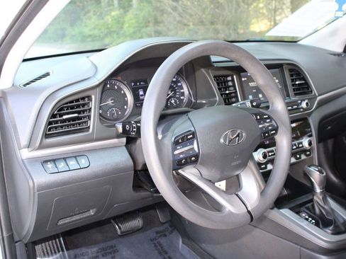 Used 2020 Hyundai Elantra SEL w/ Cargo Package (C1) image 9