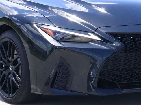 Used 2023 Lexus IS 500 RWD image 9
