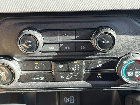 Used 2024 Ford Bronco Big Bend image 27