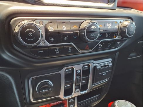 Used 2021 Jeep Wrangler Unlimited Rubicon AWD/4WD image 19