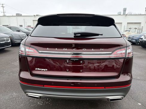 Certified 2023 Lincoln Nautilus Reserve image 4