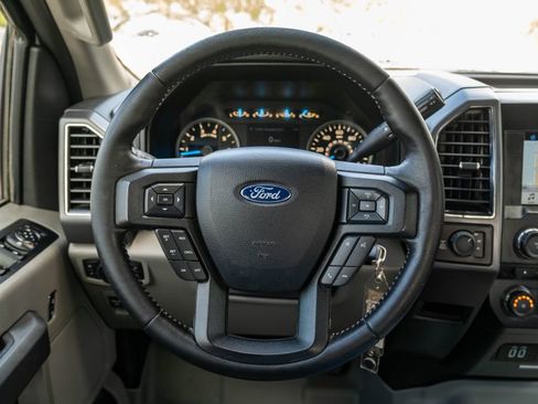 Used 2017 Ford F150 XLT w/ Equipment Group 302A Luxury image 21