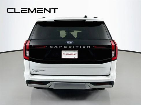 Certified 2025 Ford Expedition Platinum AWD/4WD image 8