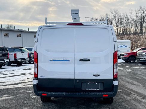 Used 2023 Ford E-Transit Low Roof image 4