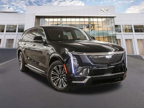 Used 2026 Cadillac Escalade IQ Luxury 1 image 3