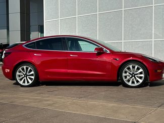 Used 2018 Tesla Model 3 Long Range video 3