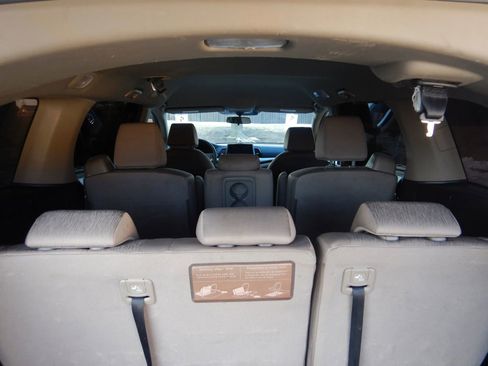 Used 2019 Honda Odyssey EX image 31