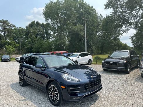 Used 2017 Porsche Macan Turbo AWD/4WD image 3
