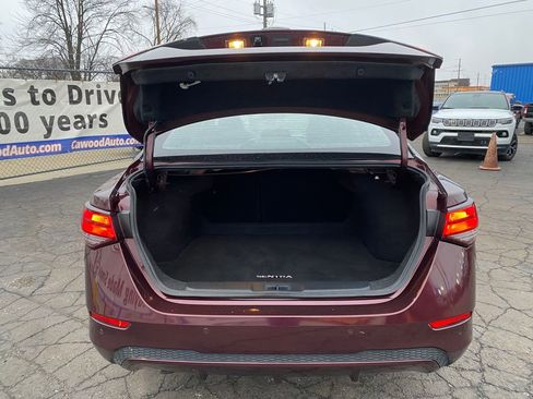 Used 2025 Nissan Sentra SV image 4