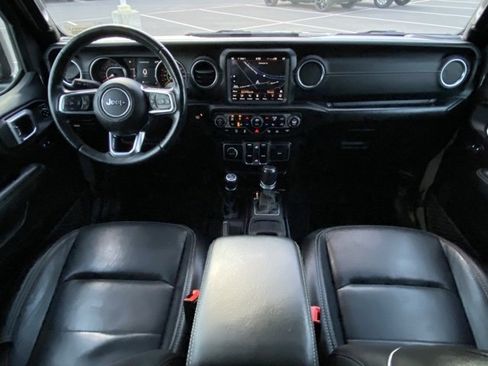 Used 2020 Jeep Gladiator Overland image 26