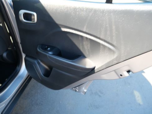 Used 2023 Hyundai Venue SEL FWD image 25