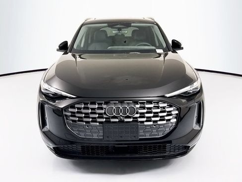 Used 2026 Audi Q5 Premium AWD/4WD image 2