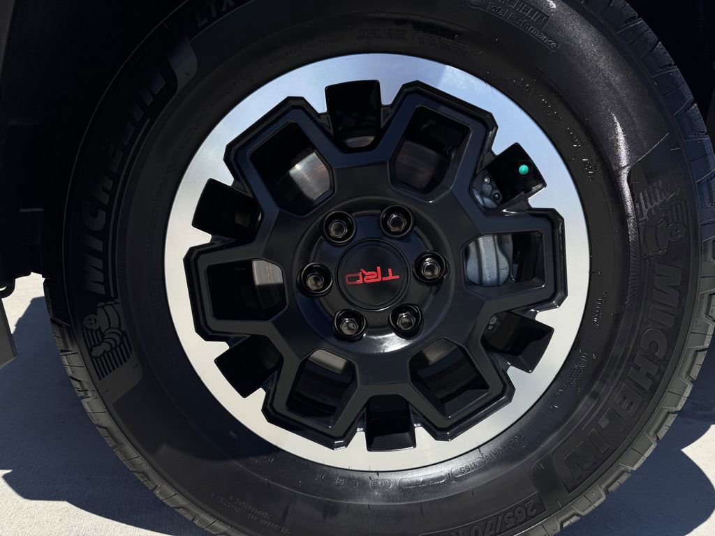 Used 2025 Toyota 4Runner TRD Off-Road Premium w/ Tow Technology Package AWD/4WD image 9