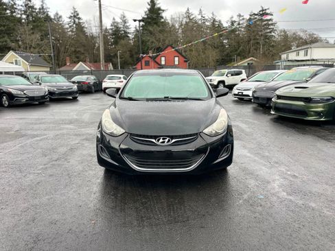 Used 2012 Hyundai Elantra GLS image 2