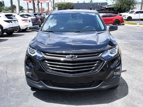 Used 2021 Chevrolet Equinox LT image 2