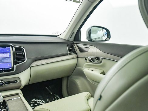 Certified 2023 Volvo XC90 T8 Ultimate image 16