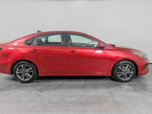 Used 2024 Kia Forte LXS FWD image 8