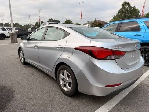 Used 2014 Hyundai Elantra SE FWD image 4