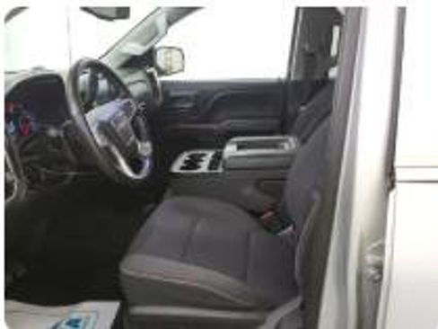 Used 2018 GMC Sierra 1500 SLE w/ SLE Value Package AWD/4WD image 6
