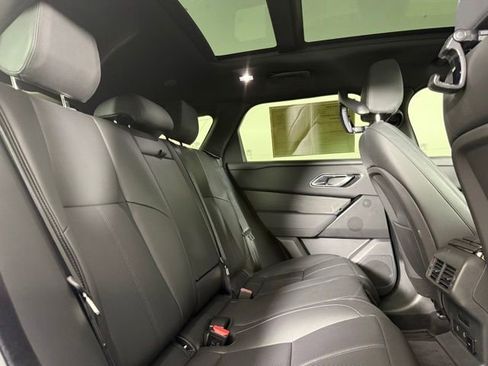 Used 2026 Land Rover Range Rover Velar Dynamic SE AWD/4WD image 29