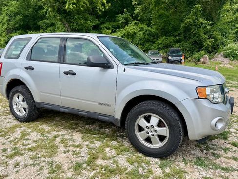 Used 2008 Ford Escape XLS FWD image 4