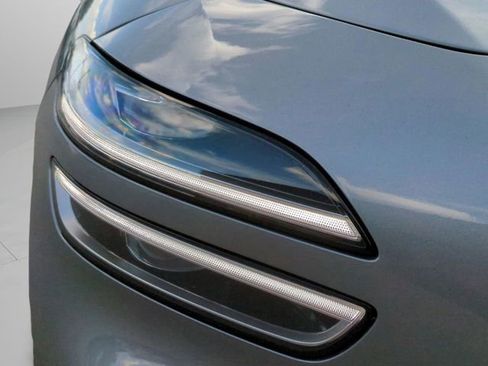 New 2026 Genesis G70 2.5T image 9