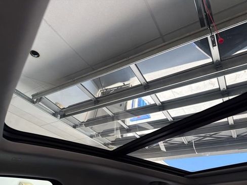 Used 2024 Toyota Tundra Limited image 24