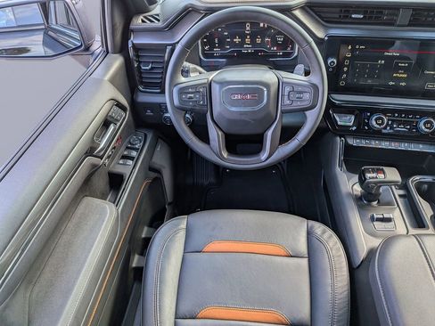 Used 2025 GMC Sierra 1500 AT4 image 16