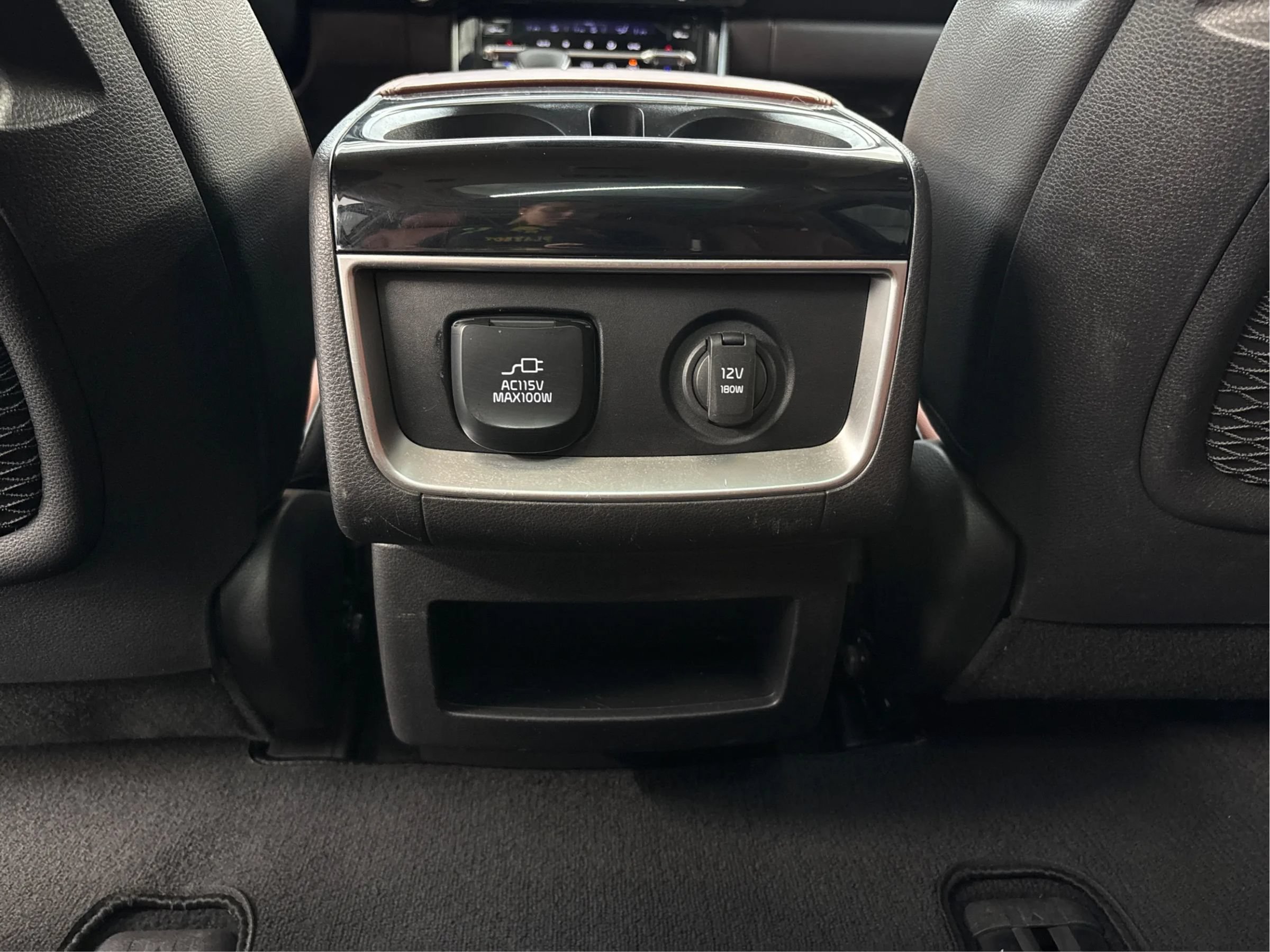 Used 2023 Kia Carnival SX Prestige FWD image 27