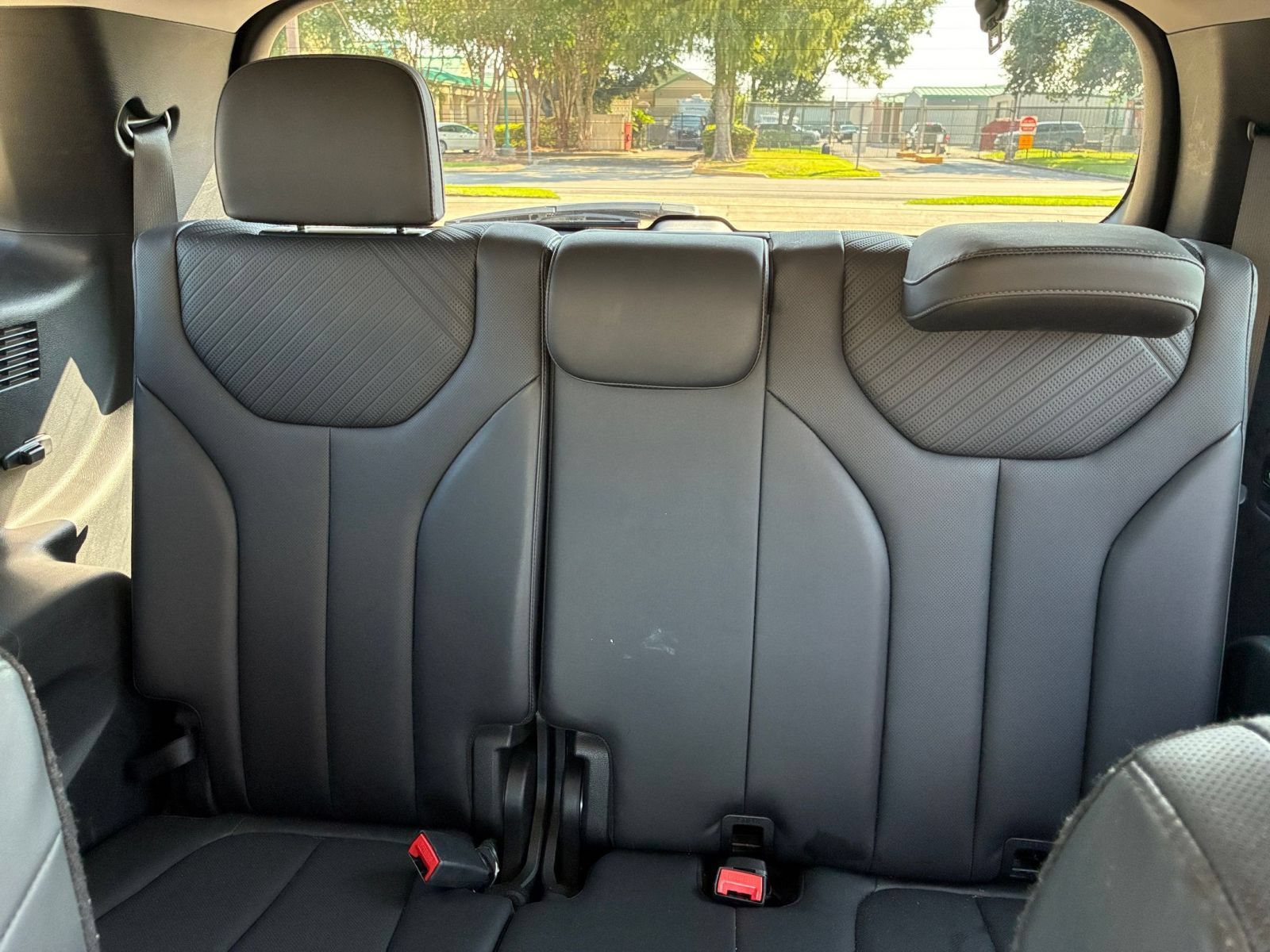 Used 2025 Hyundai Palisade SEL FWD image 41