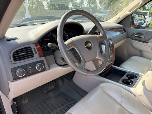 Used 2013 Chevrolet Silverado 1500 LTZ w/ LTZ Plus Package AWD/4WD image 13